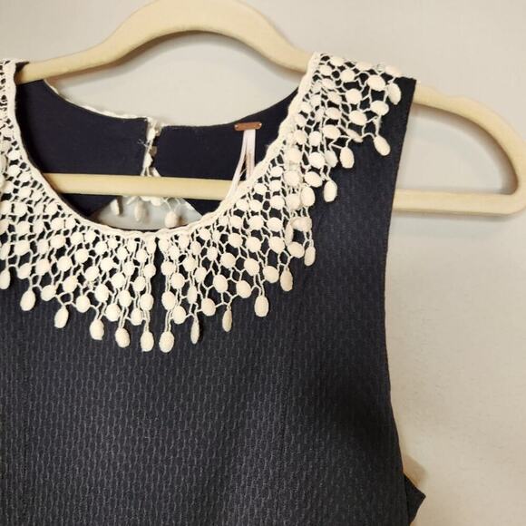 Free People Size Medium Black Waffle Knit Dress With Crocheted Collar - Picture 7 of 15